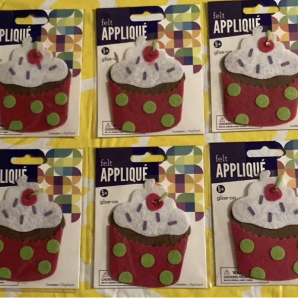 LOT of 6 Craft CUPCAKES Felt Appliqué Accessories Cute Cupcake Fun NEW!